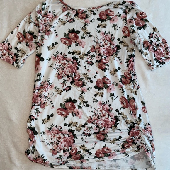 Floral Maternity Top - Picture 3 of 4